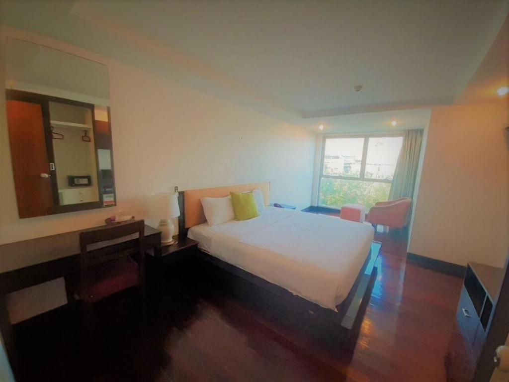 ไนซ์ เรสซิเดนซ์ Hotel กรุงเทพมหานคร ภายนอก รูปภาพ