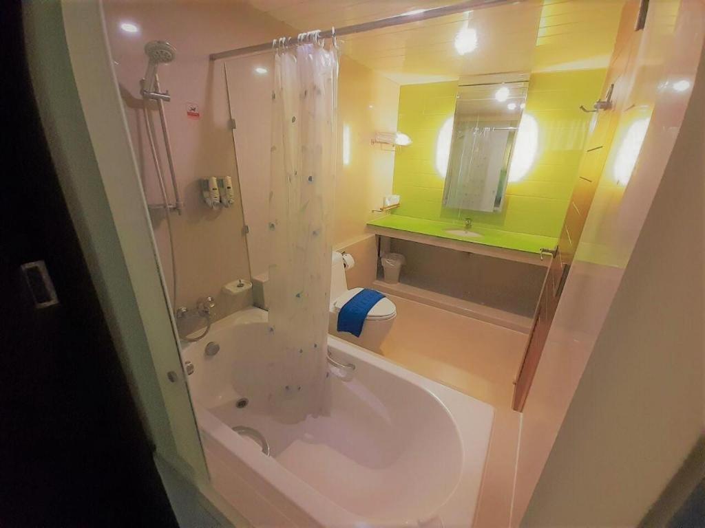 ไนซ์ เรสซิเดนซ์ Hotel กรุงเทพมหานคร ภายนอก รูปภาพ